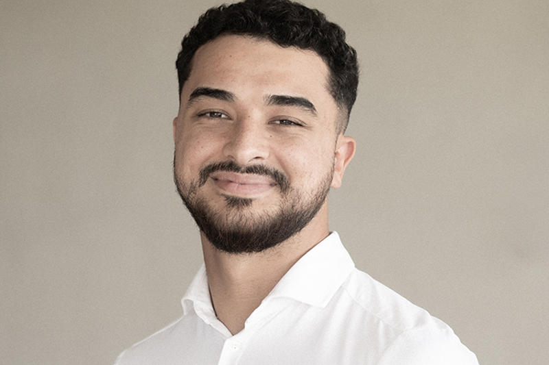 Ebubekir Akpinar - Vertrieb / Innendienst Ebubekir Akpinar - Vertrieb / Innendienst